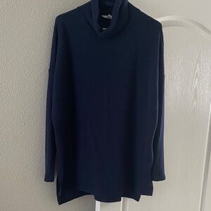 Time and Tru navy blue rubbed cowl neck tunic M